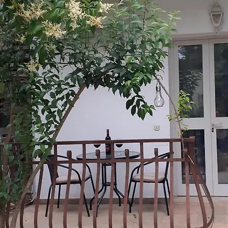 M&M'S Small Green Apartment Rovinj Exterior photo